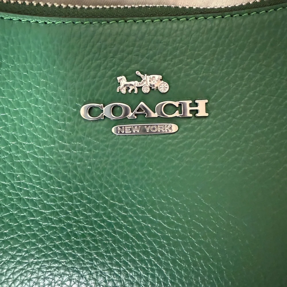 💚Coach NEW Teri Beautiful Emerald Green Leather Shoulder Bag with crossbody💚 - Picture 10 of 10